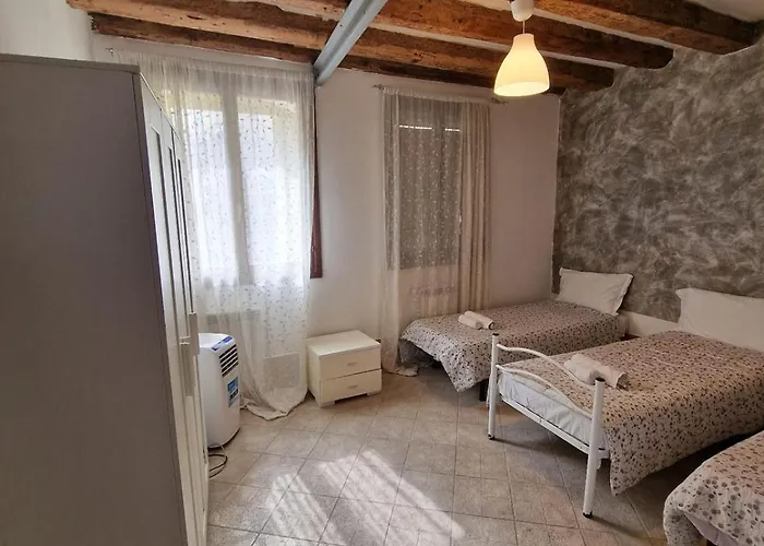 Canal Views Apartmán