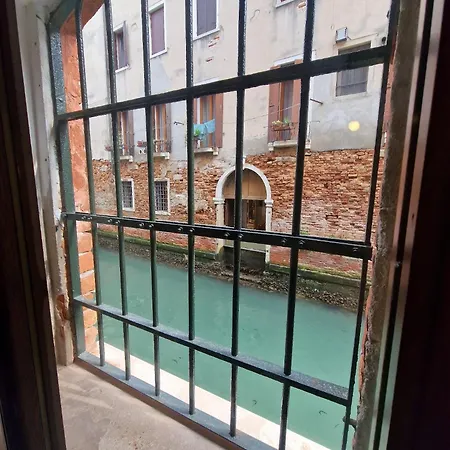 Appartement Canal Views Venetië